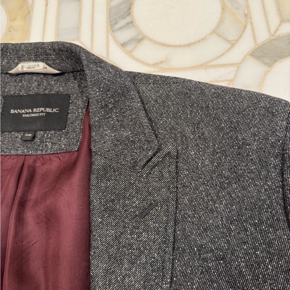 Vintage (2010s) Banana Republic Men’s Charcoal Tailored Blazer